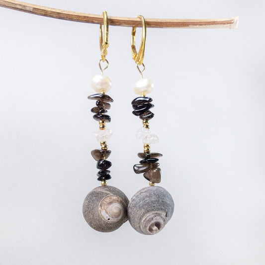 One-of-a-kind golden Seashell Pendant Earrings SIMONE with smoky quartz