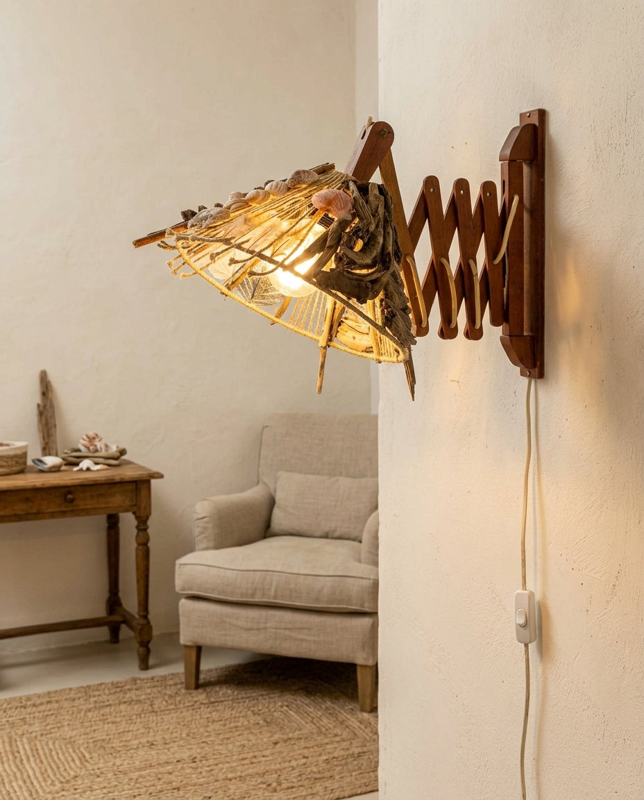 Einzigartige TREIBHOLZ-SCHERENLAMPE 'Riga', handgefertigte Wandleuchte von StoneSoftArt