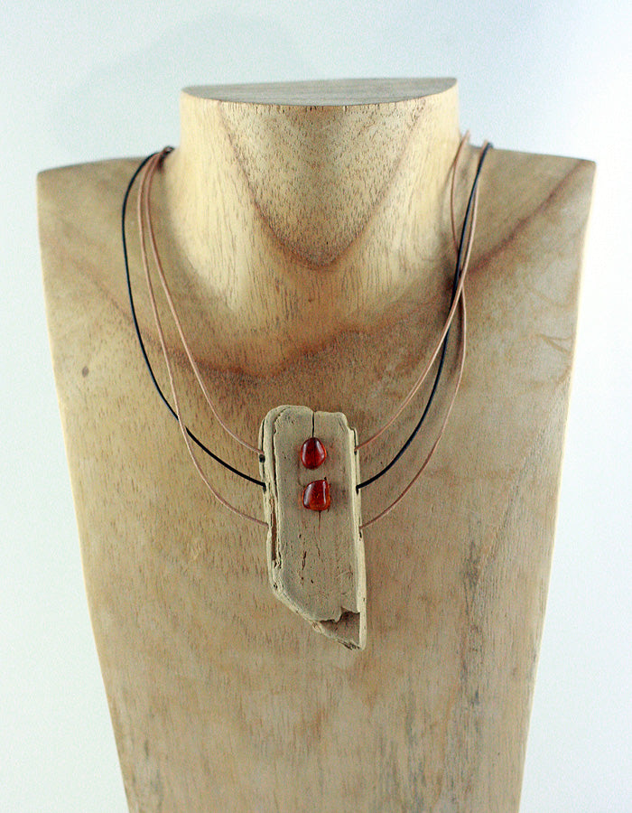 Unique DRIFTWOOD AMBER LEATHER Necklace 'Usedom', sustainable handmade jewelry