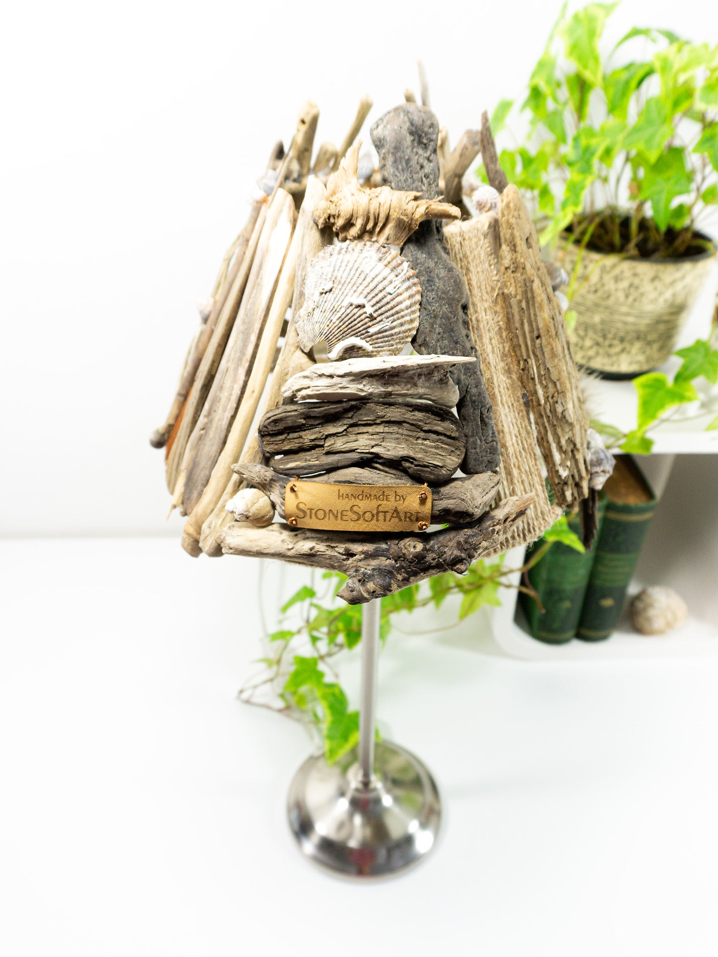 Unique DRIFTWOOD TABLE LAMP 'Edda' with metal foot by StoneSoftArt