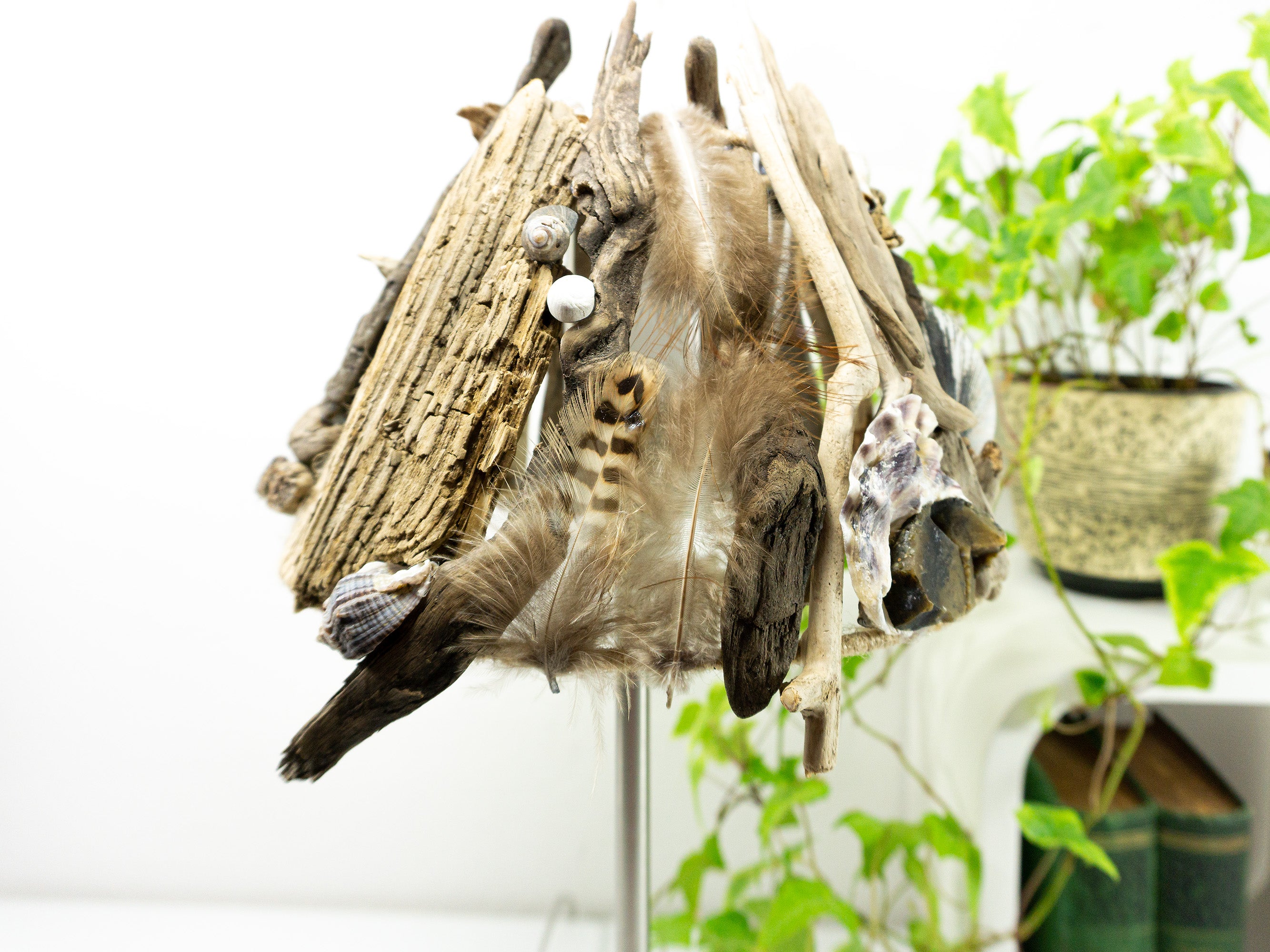 Unique DRIFTWOOD TABLE LAMP 'Edda' with metal foot by StoneSoftArt