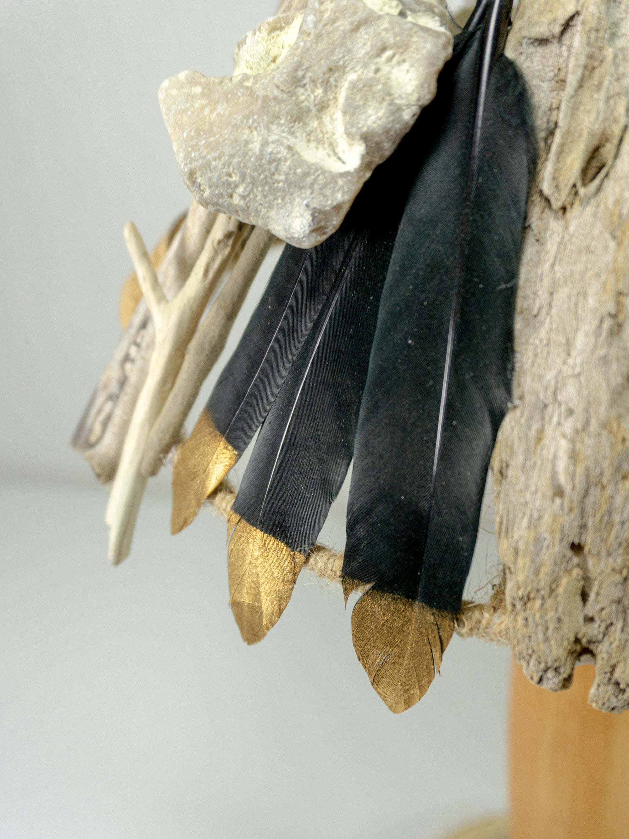 One-of-a-kind DRIFTWOOD TABLE LAMP 'Thore' wooden foot, hand-crafted rustic light