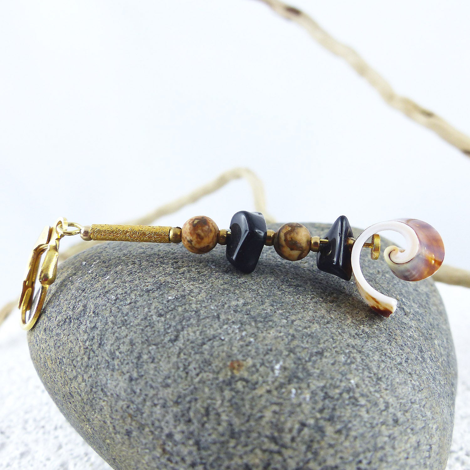 Unique Seashell Pendant Earrings SABIA with Jasper and Onyx, gold plated 925 silver