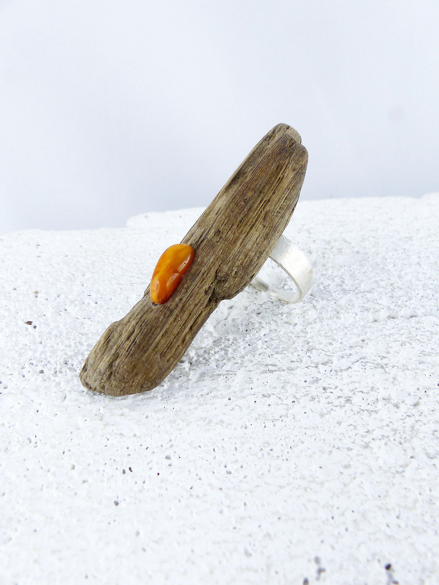 Adjustable handmade Driftwood Ring TARJE with Amber and 925 Silver