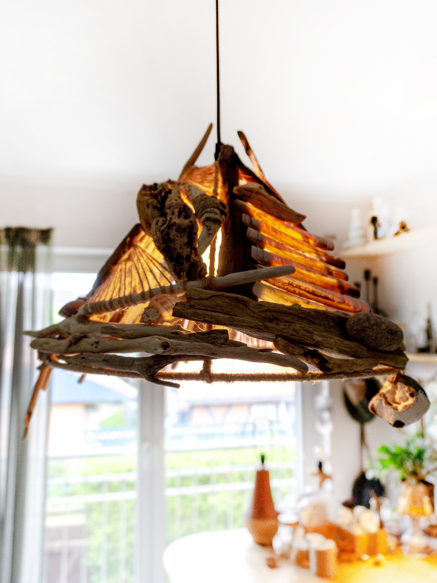 One-of-a-kind DRIFTWOOD PENDANT LIGHT 'Tallin', hand-crafted ceiling lamp