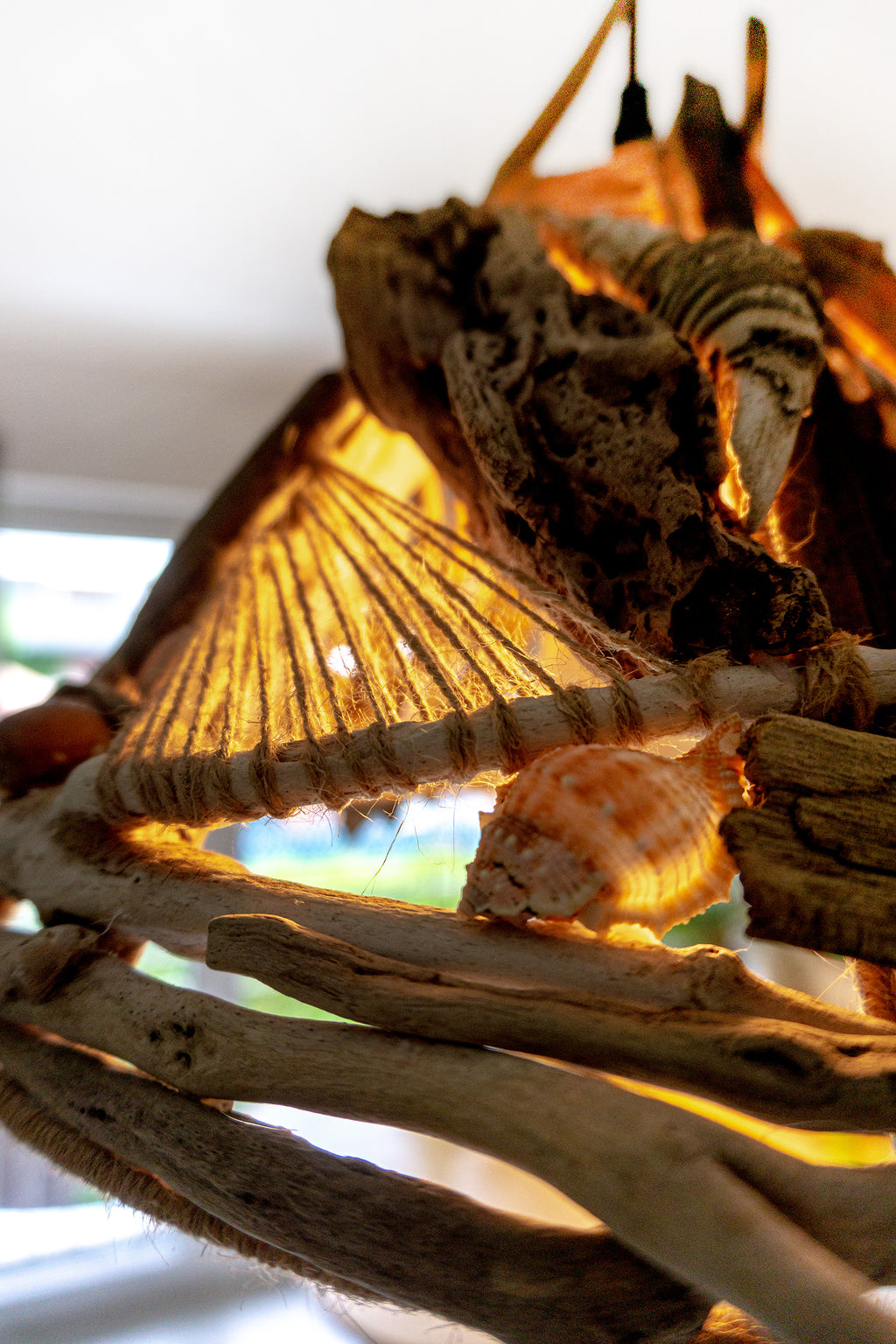 One-of-a-kind DRIFTWOOD PENDANT LIGHT 'Tallin', hand-crafted ceiling lamp