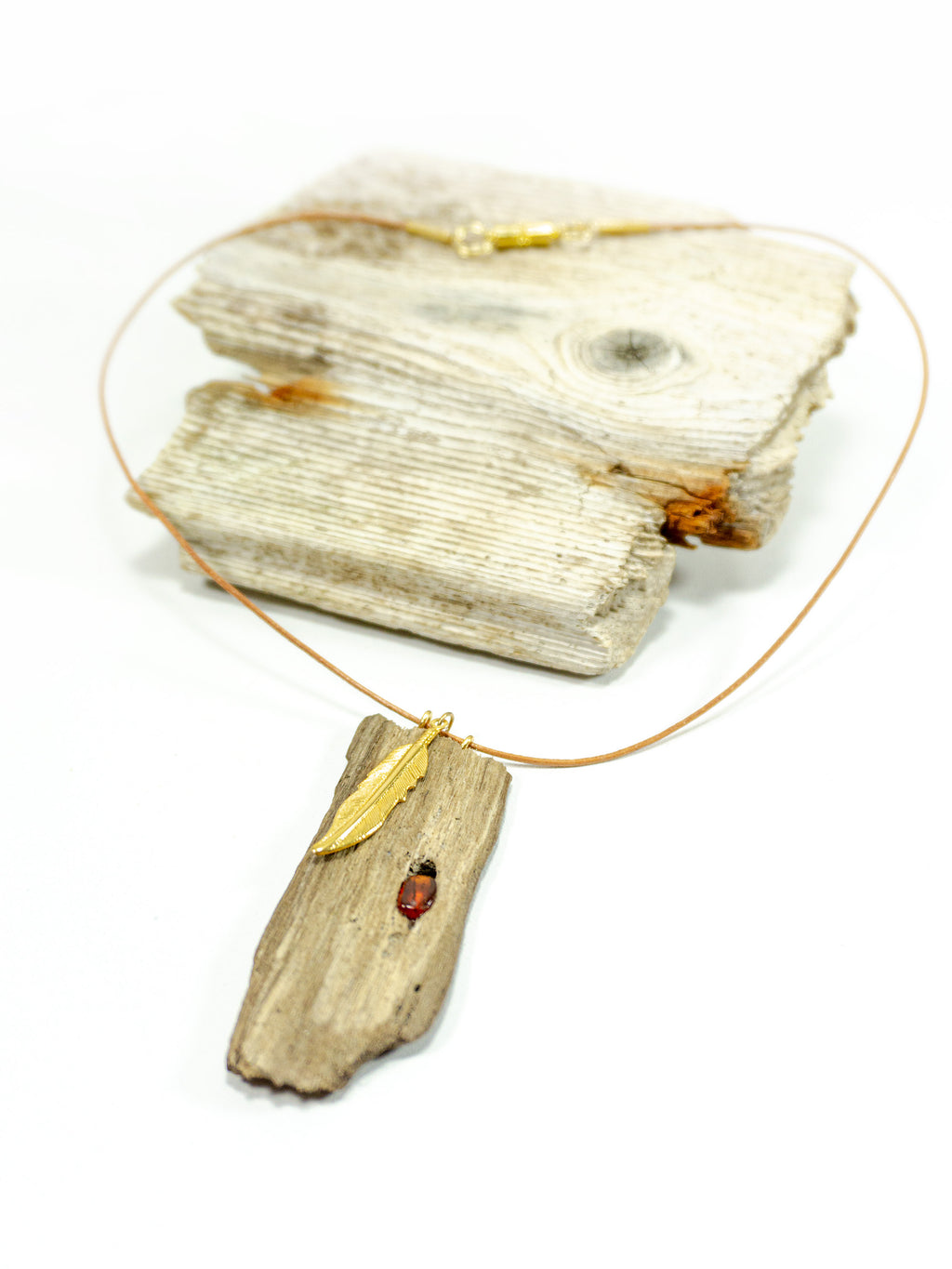 DRIFTWOOD AMBER LEATHER Necklace 'Amrum' with golden feather, sustainable jewelry