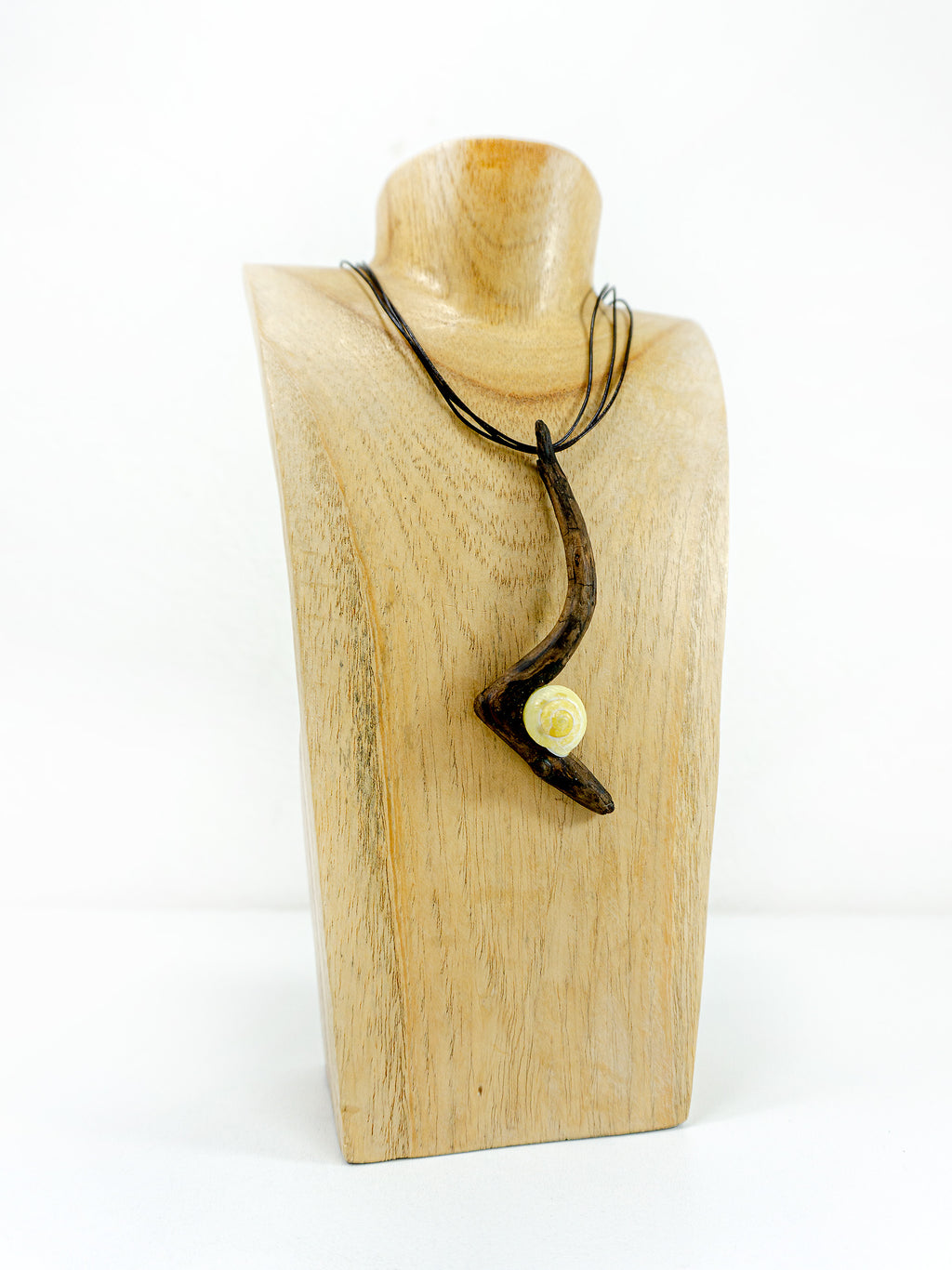 One-of-a-kind DRIFTWOOD NECKLACE 'Borkum' with yellow snail shell