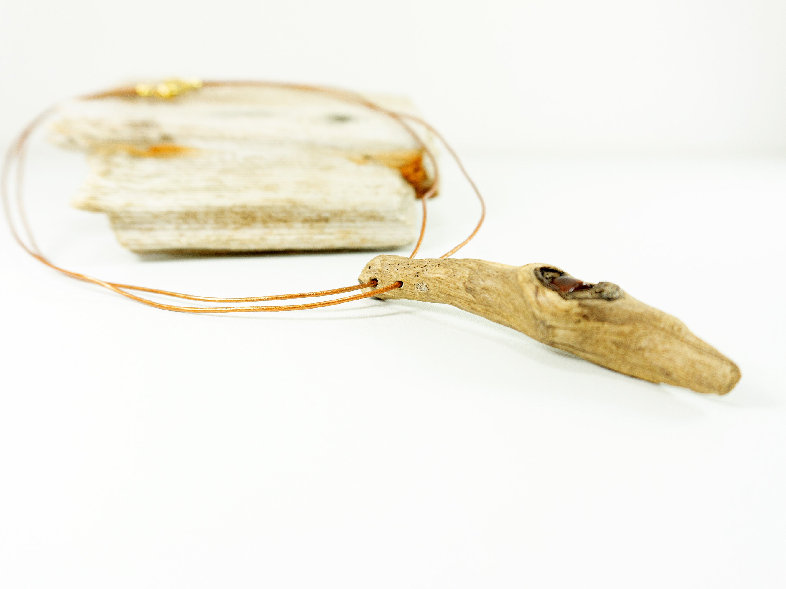 Exceptionel DRIFTWOOD AMBER Necklace 'Saltholm', Sustainable Handmade Jewelry