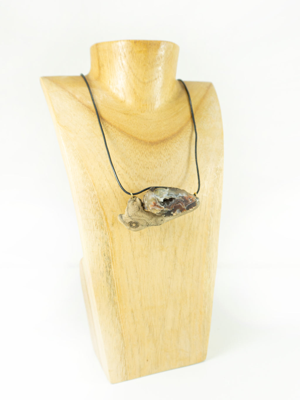 Handmade DRIFTWOOD NECKLACE 'Seeland' with agate druse, sustainable jewelry