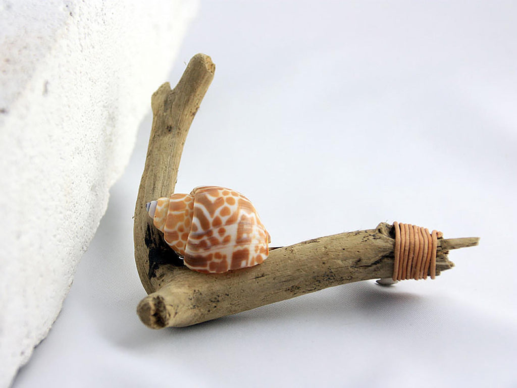 Unique handcrafted DRIFTWOOD HAIR BARRETTE 'Mimi' with seashell