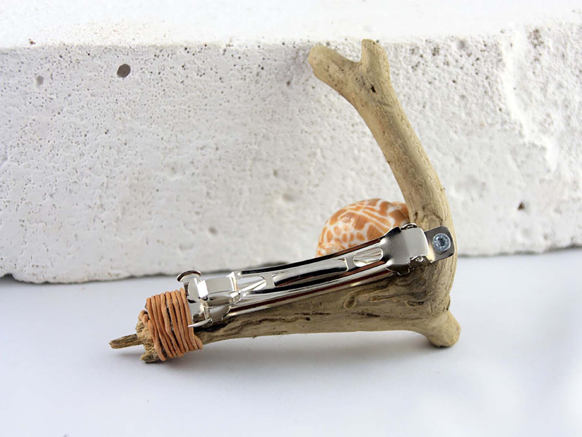 Unique handcrafted DRIFTWOOD HAIR BARRETTE 'Mimi' with seashell