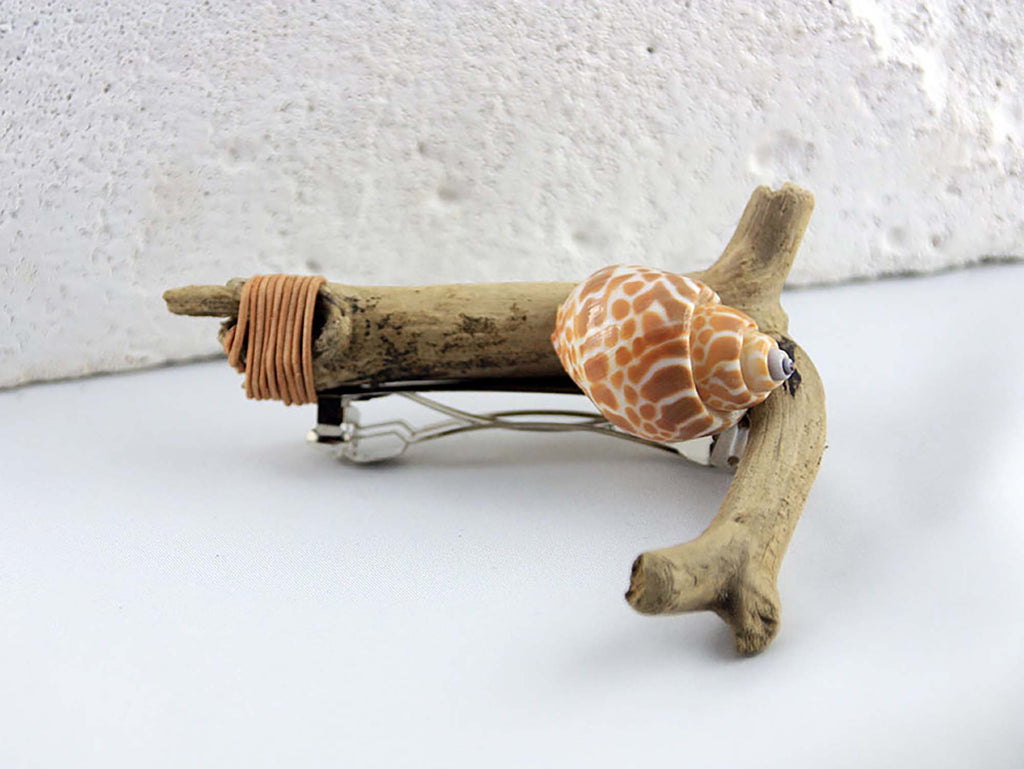 Unique handcrafted DRIFTWOOD HAIR BARRETTE 'Mimi' with seashell