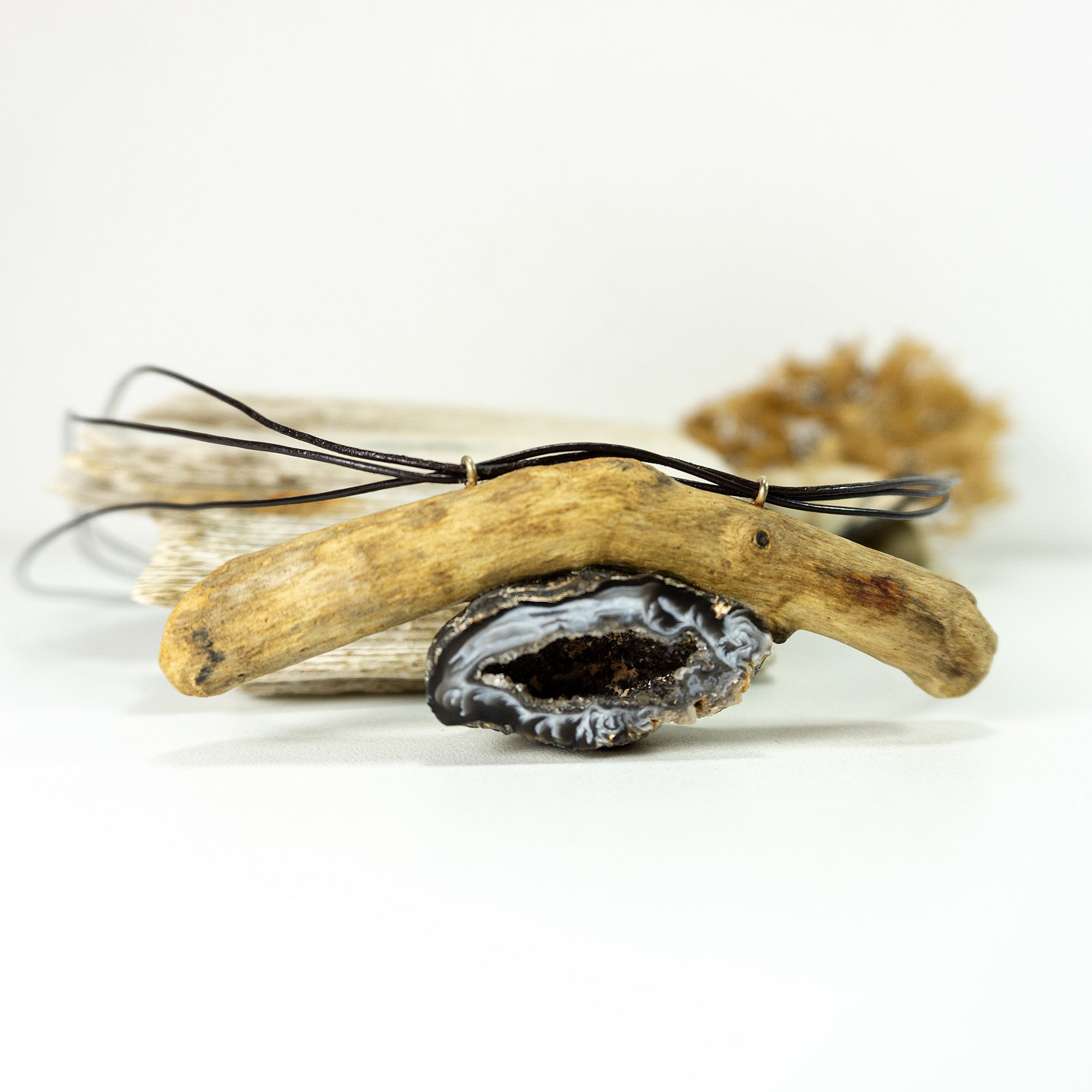 Long one-of-a-kind DRIFTWOOD NECKLACE 'Hiddensee' with agate druse