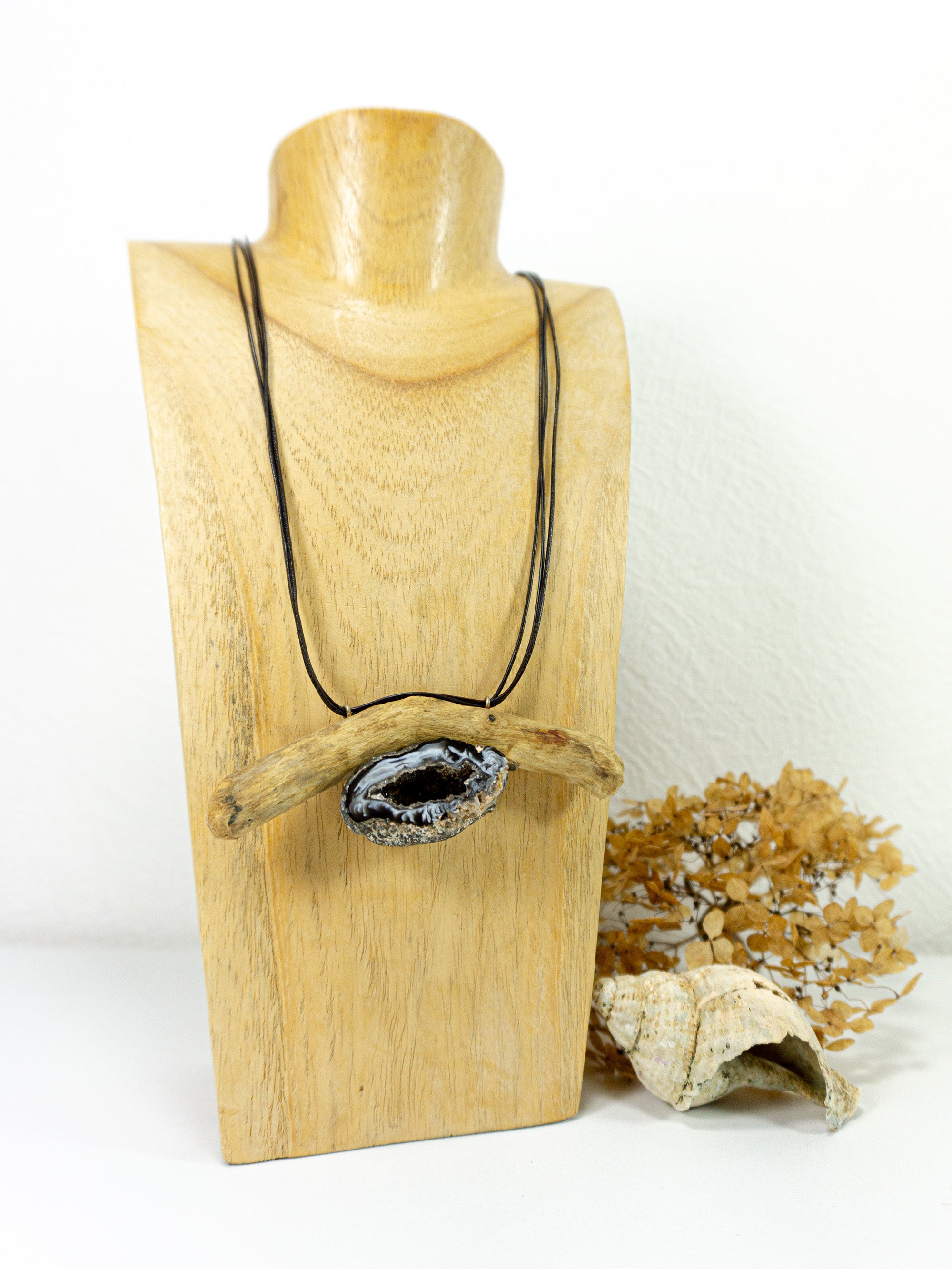 Long one-of-a-kind DRIFTWOOD NECKLACE 'Hiddensee' with agate druse