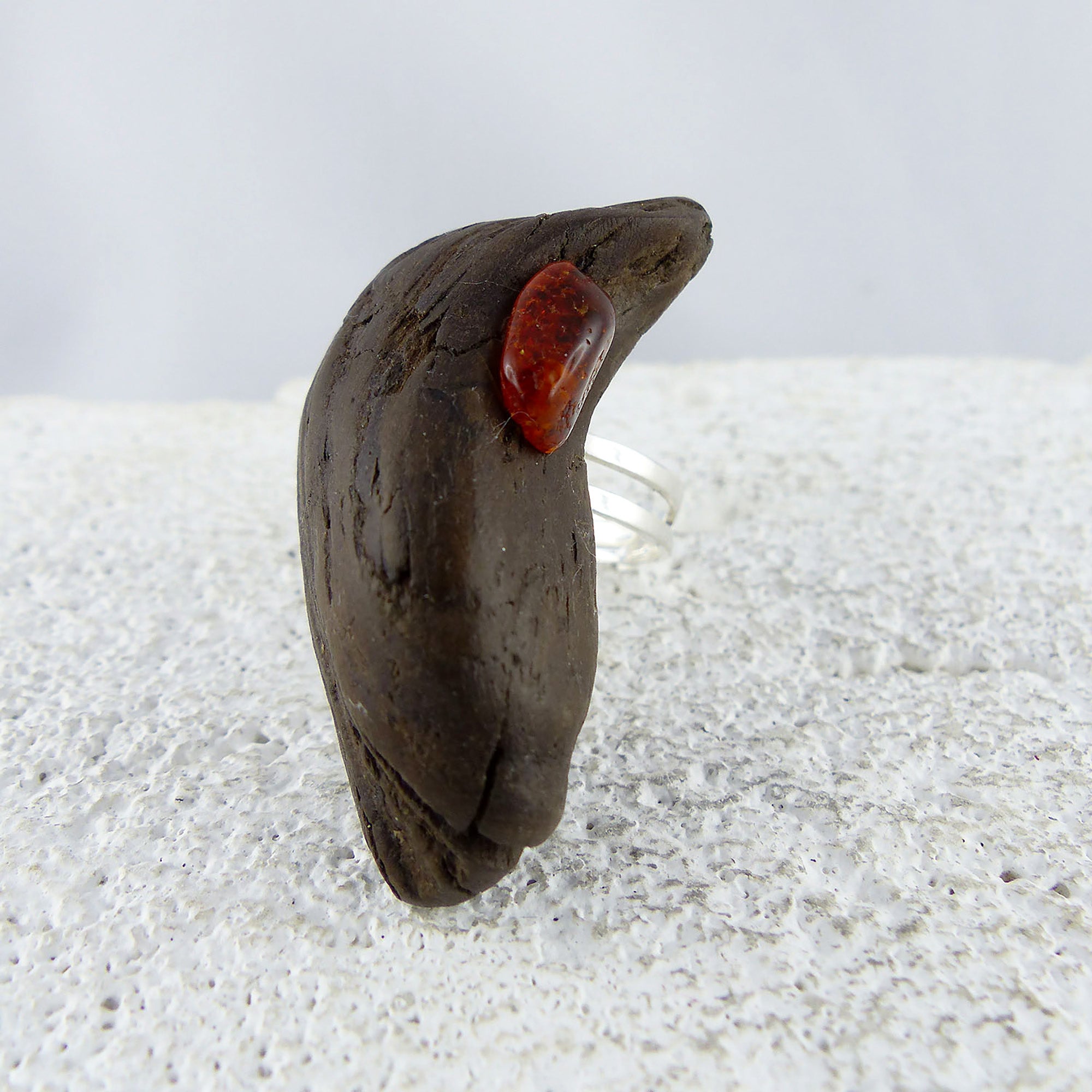 Size adjustable on-of-a-kind Driftwood Amber Ring TUURE 925 Silver
