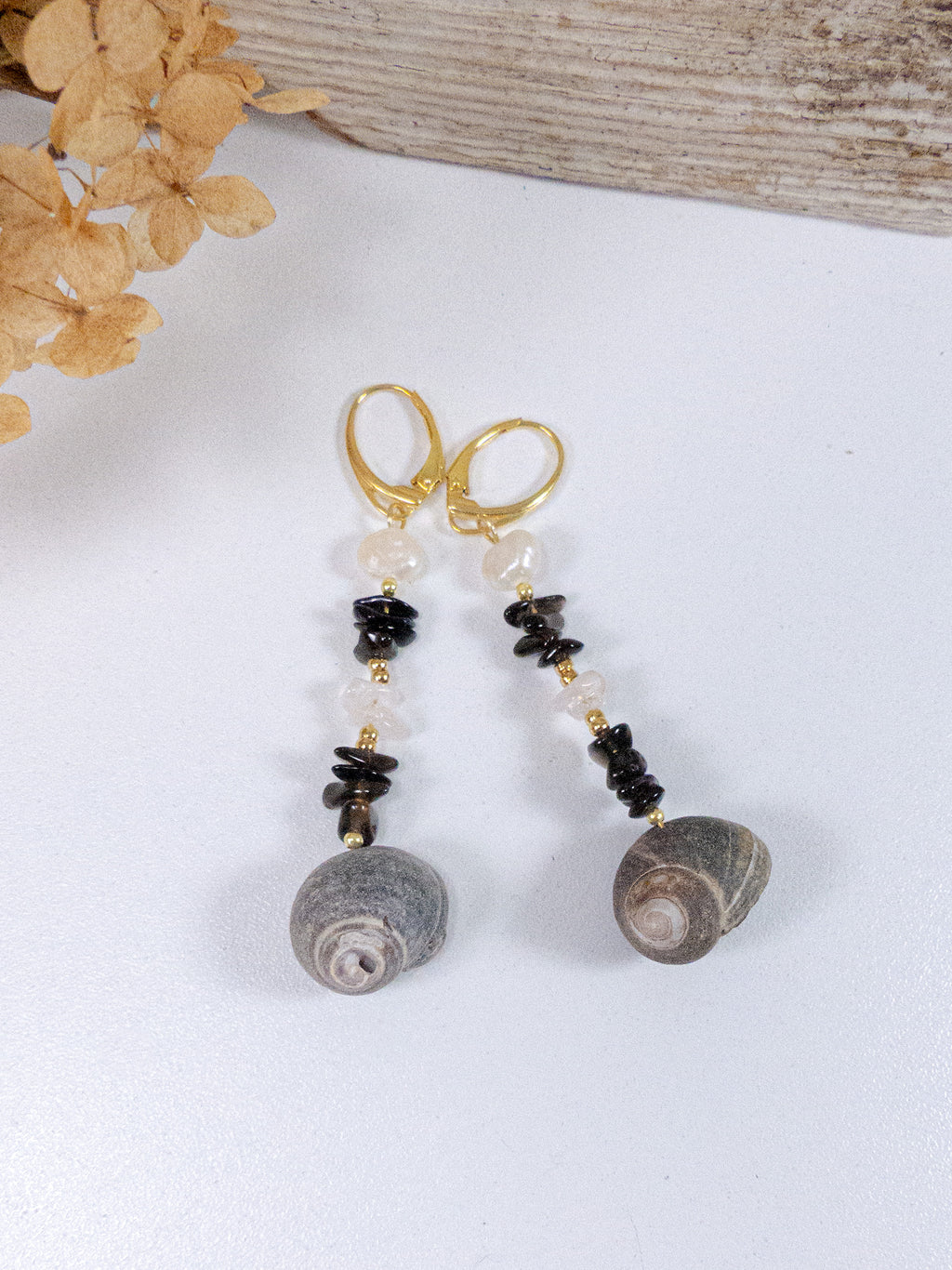 One-of-a-kind golden Seashell Pendant Earrings SIMONE with smoky quartz