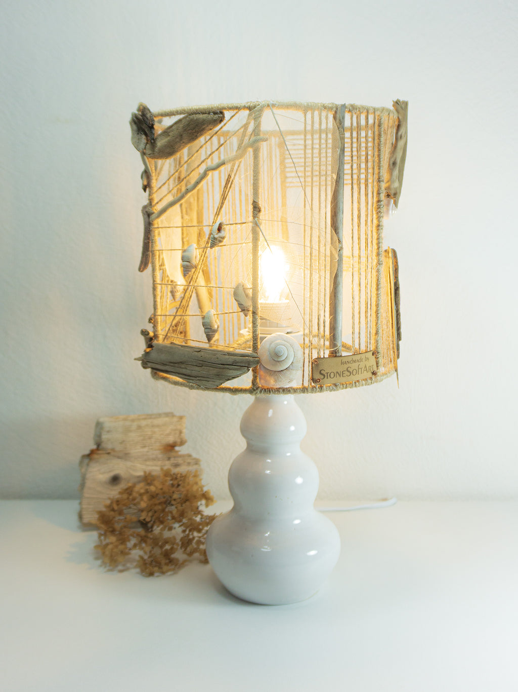 Lovely ACCENT Table LAMP 'FRYA' with white French midcentury ceramic base