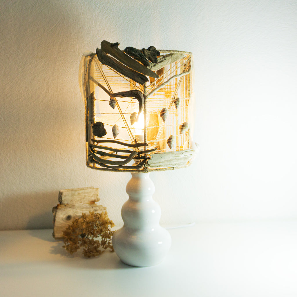 Lovely ACCENT Table LAMP 'FRYA' with white French midcentury ceramic base