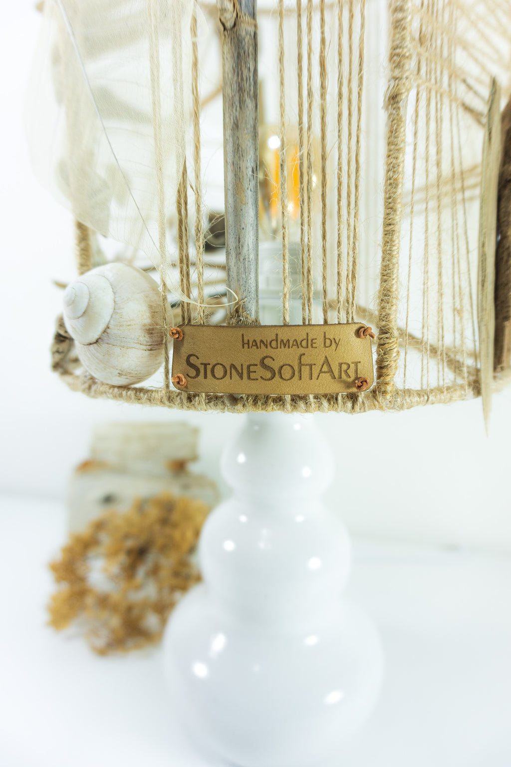 Lovely ACCENT Table LAMP 'FRYA' with white French midcentury ceramic base