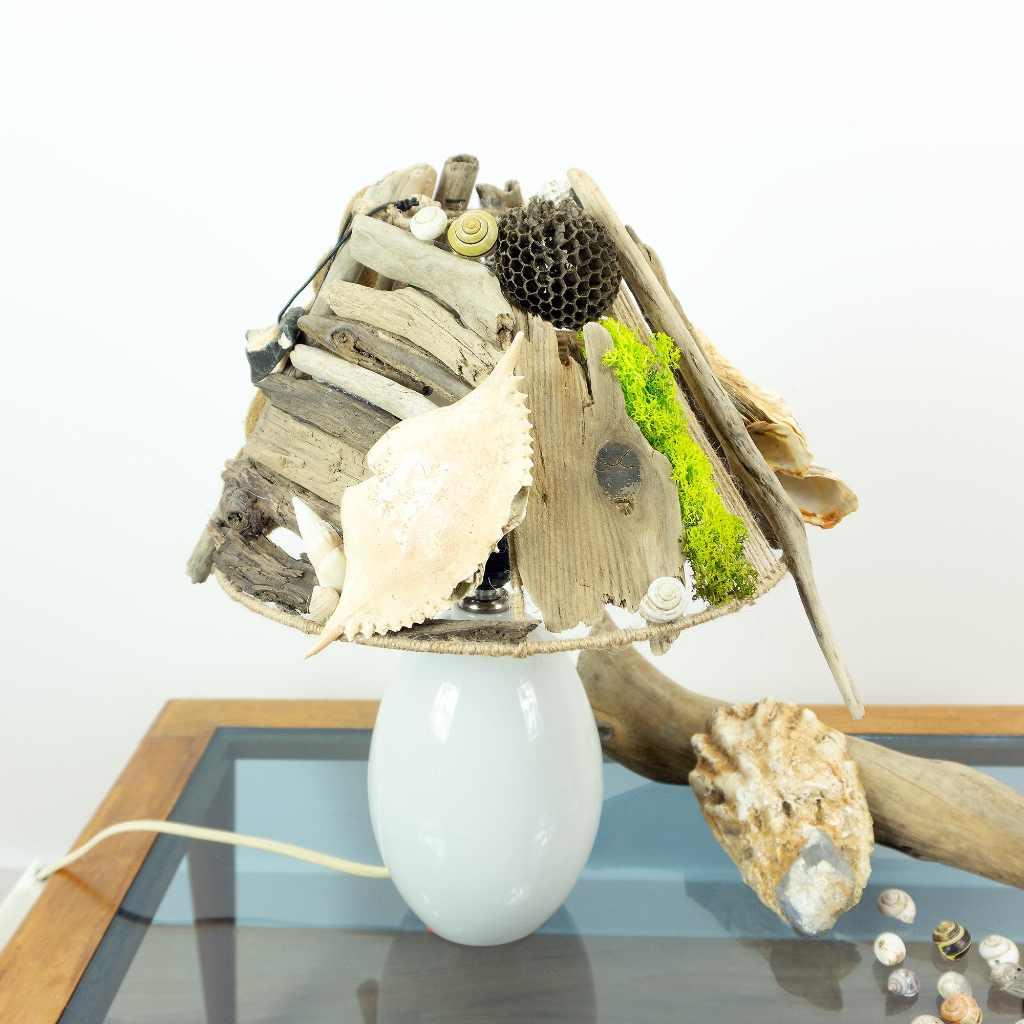 ALVA Handcrafted Driftwood Accent Lamp – White Ceramic Table Light