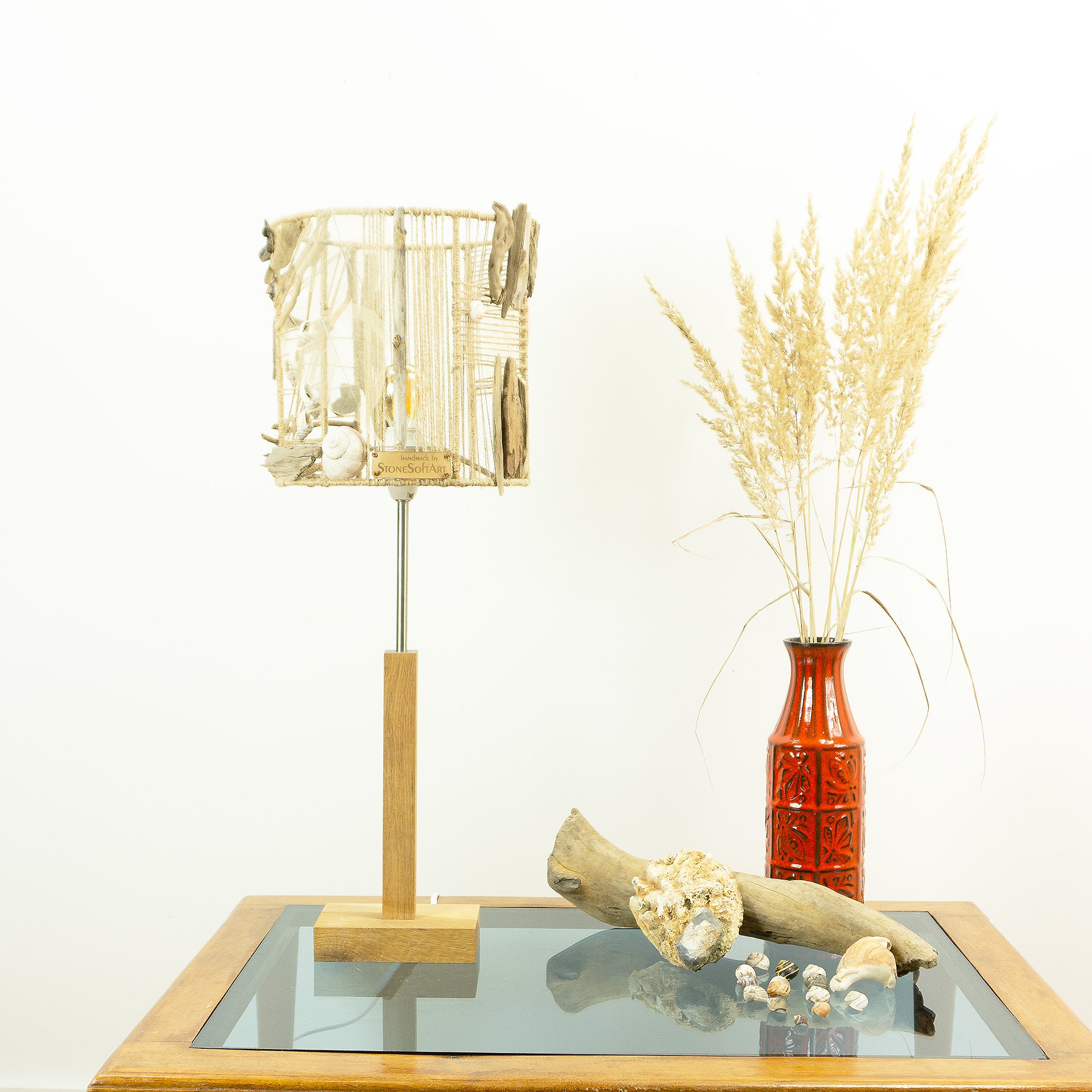 TUULI Handcrafted Table Lamp – Natural Driftwood Design with Wooden Base