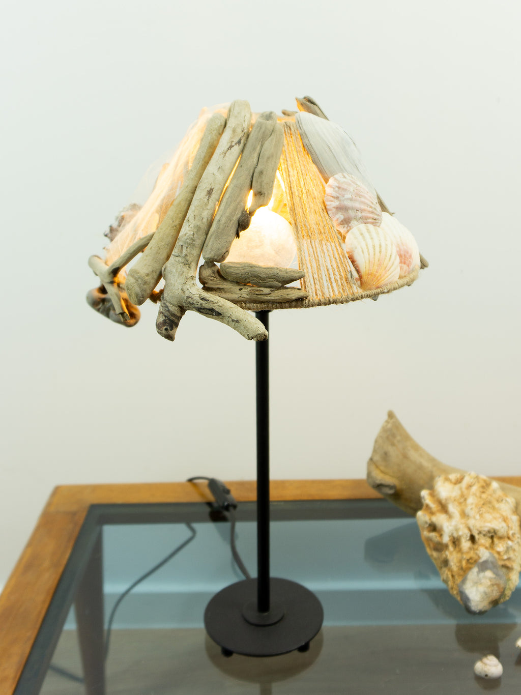 LYKKE Coastal Driftwood Table Lamp – Handcrafted Accent Lighting