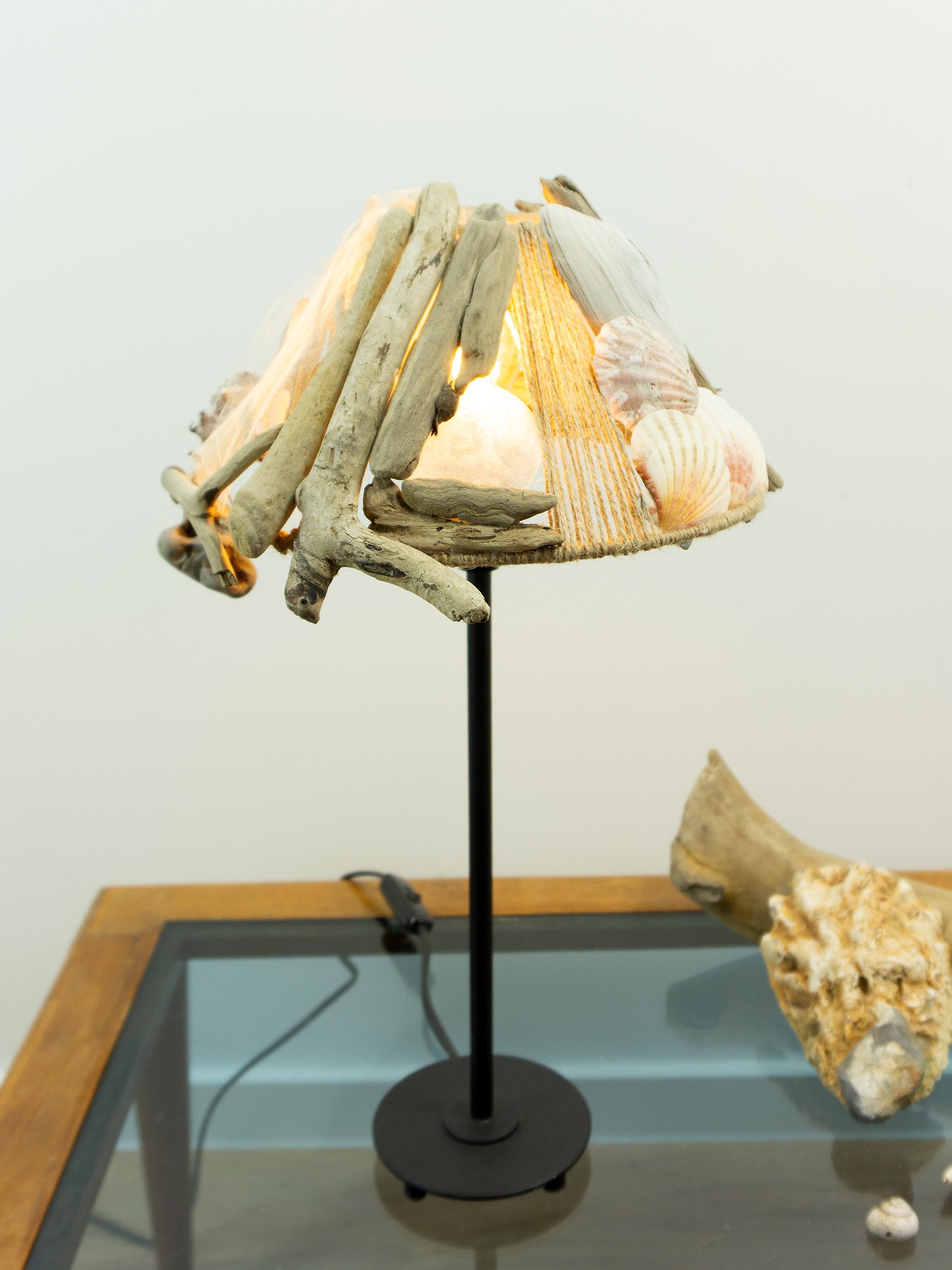 LYKKE Coastal Driftwood Table Lamp – Handcrafted Accent Lighting