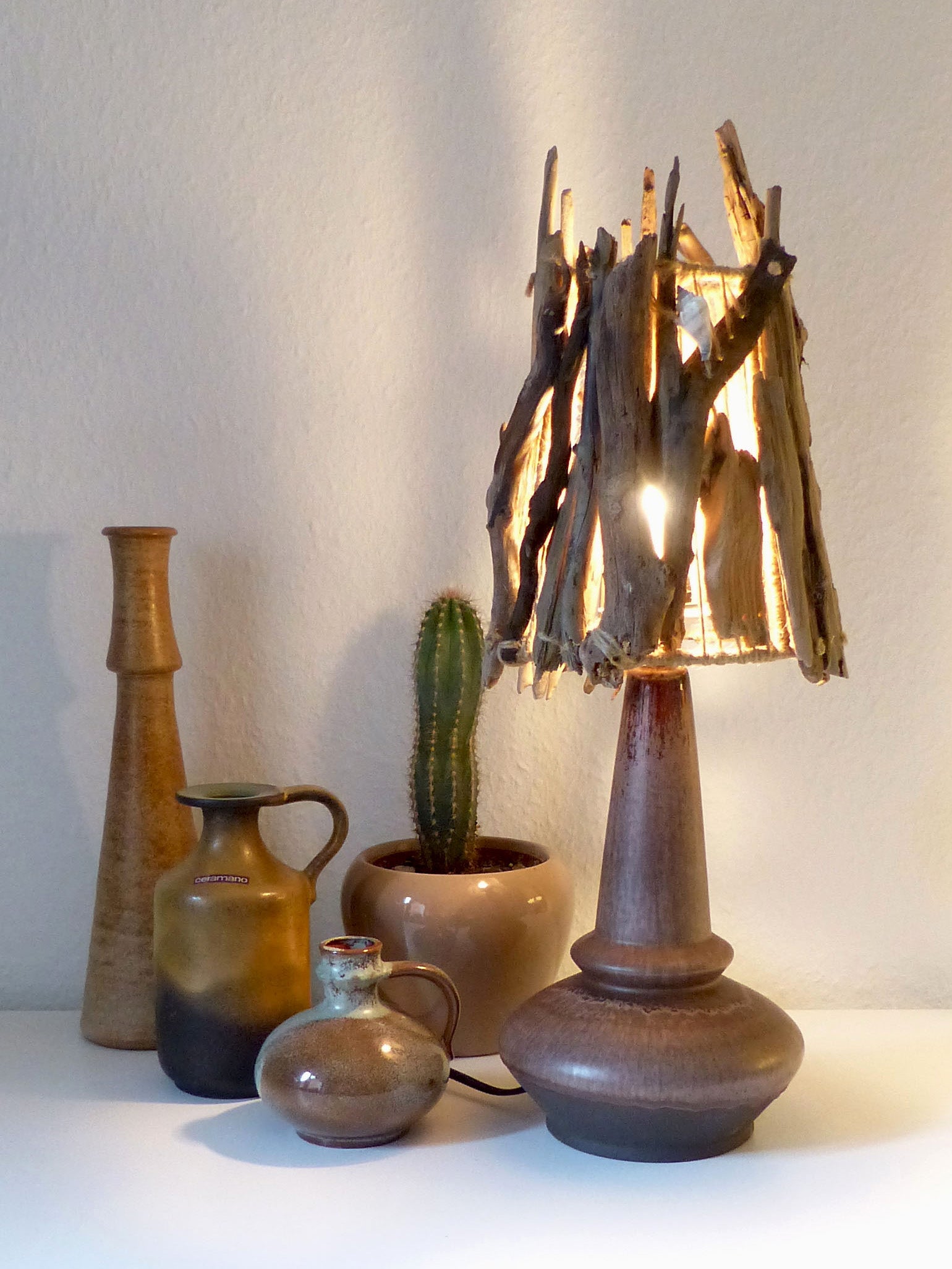 Unique DRIFTWOOD TABLE LAMP 'Helsinki' with Danish midcentury ceramic foot