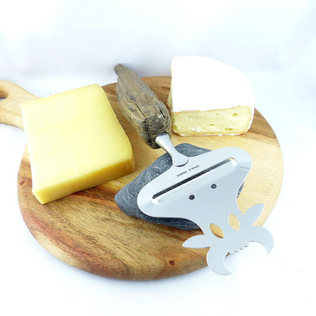 CHEESE SLICER 'Cow Carla' with DRIFTWOOD handle, cow cutlery, handcrafted by StoneSoftArt