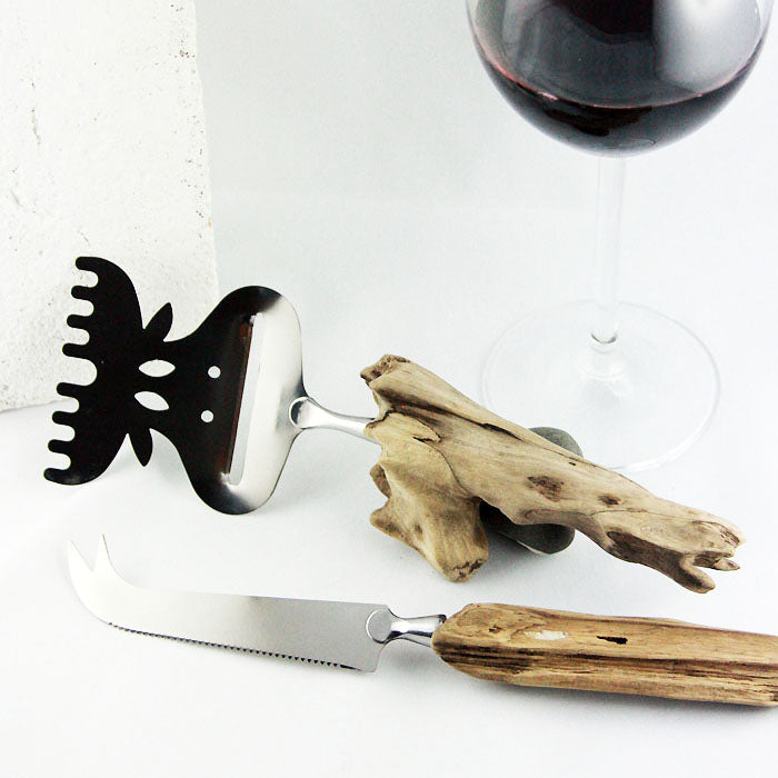 CHEESE KNIFE 'Knut' with DRIFTWOOD handle, handcrafted sustainable kitchenware