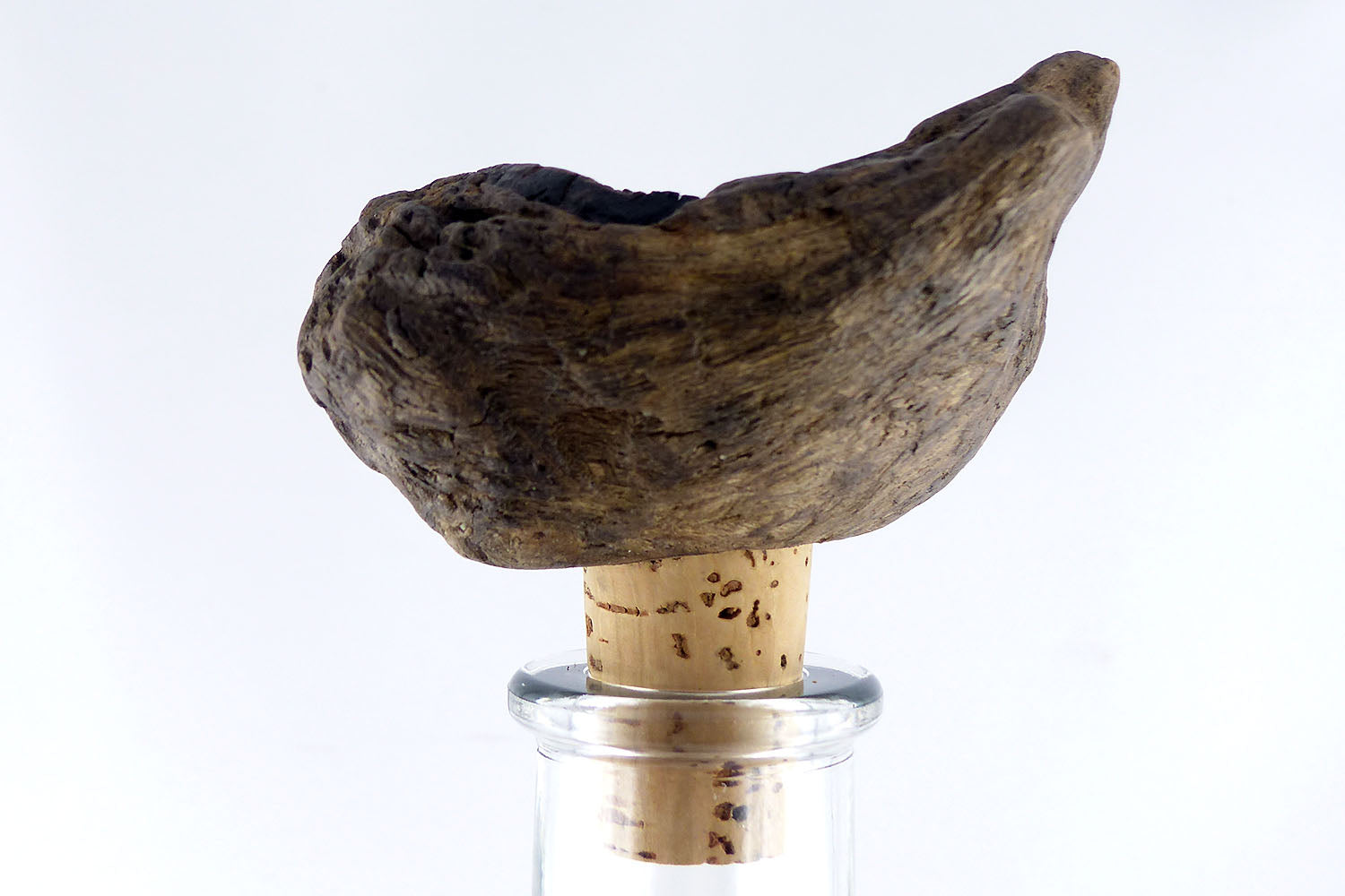 Wine BOTTLE CORK #11 with DRIFTWOOD handle, handcrafted eco friendly gift