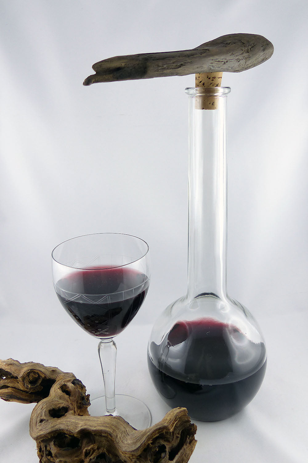 Wine BOTTLE CORK #9 with DRIFTWOOD handle, handcrafted eco friendly gift