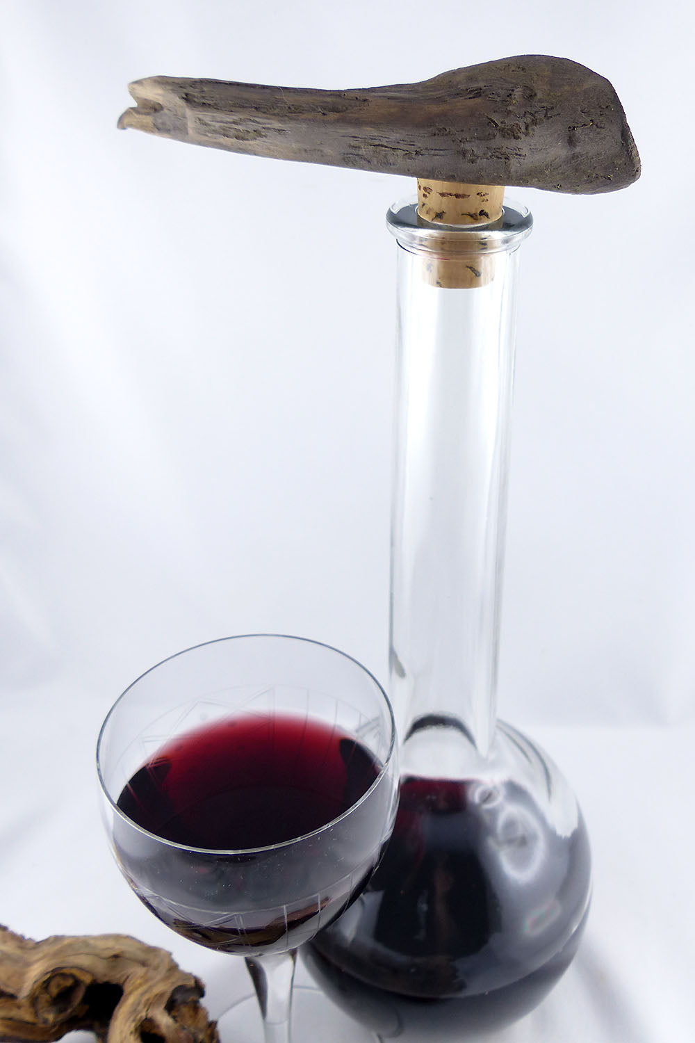 Wine BOTTLE CORK #9 with DRIFTWOOD handle, handcrafted eco friendly gift