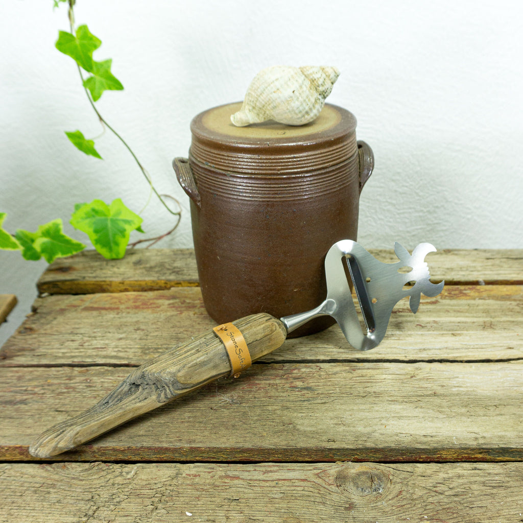 CHEESE SLICER 'Cow Carla' with DRIFTWOOD handle, cow cutlery, handcrafted by StoneSoftArt